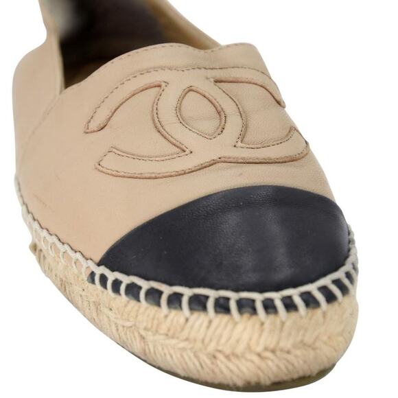 Chanel Espadrille 37 Large Cc Monogram 37 Leather Cap Toe Flats CC-0803N-0002 - Picture 8 of 11